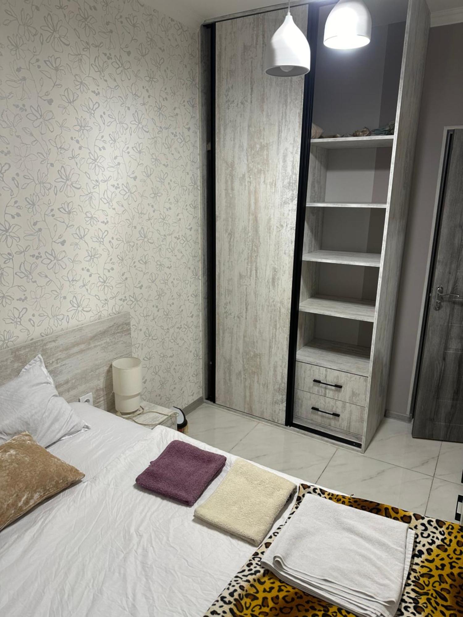 Elegant Escape In Center Apartment
